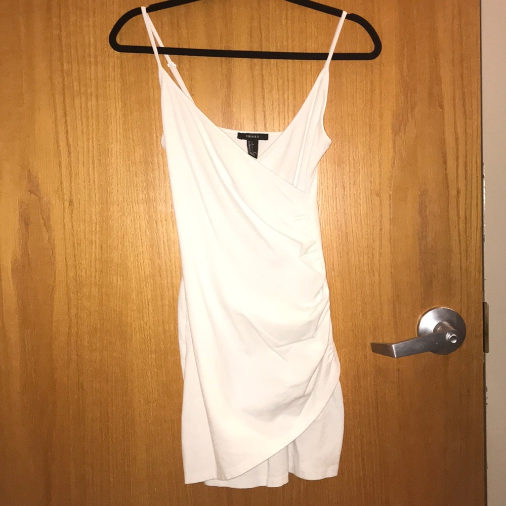 White bodycon dress